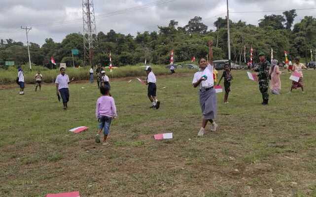 Upacara HUT RI ke-78, Layang-Layang Merah Putih, Perbatasan Papua, Distrik Senggi, Satgas Yonif 310/KK